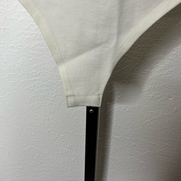 NWT Lulu’s Like A Bird 3/4 Sleeve Off-The-Shoulder White Bodysuit Size Small - Picture 3 of 6